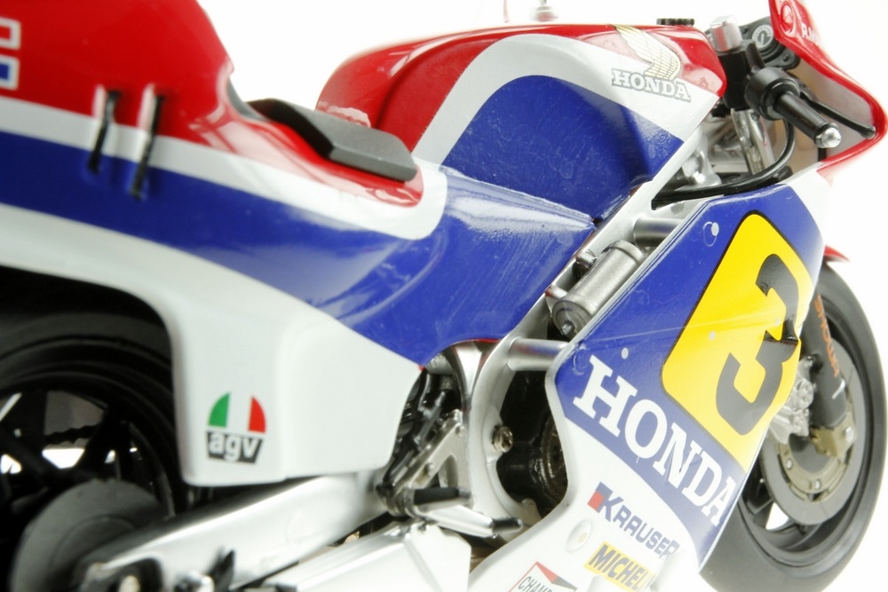 Honda NSR500 nº 3 Randy Mamola (1984) Altaya MC12 1/12 