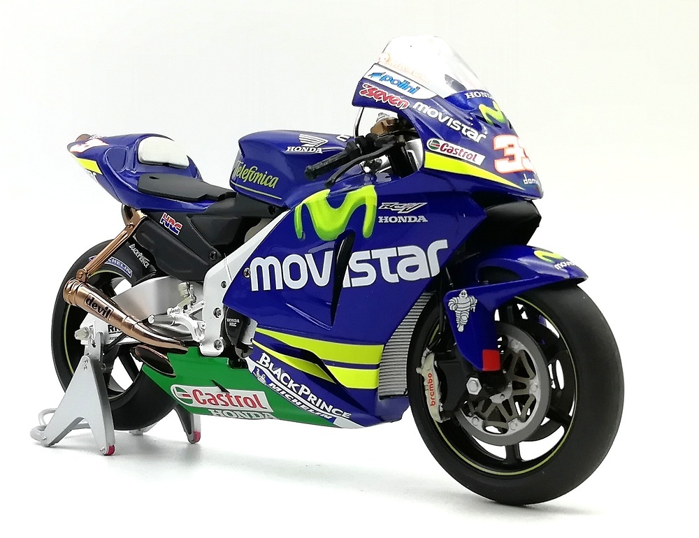 Honda RC211V nº 33 Marco Melandri (2005) Altaya 1/12 