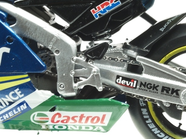 Honda RC211V nº 33 Marco Melandri (2005) Italeri 45062 1/22 
