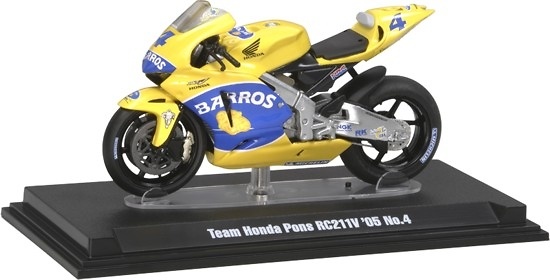 Honda RC211V nº 4 Alex Barros (2005) Tamiya 26804 1/24 