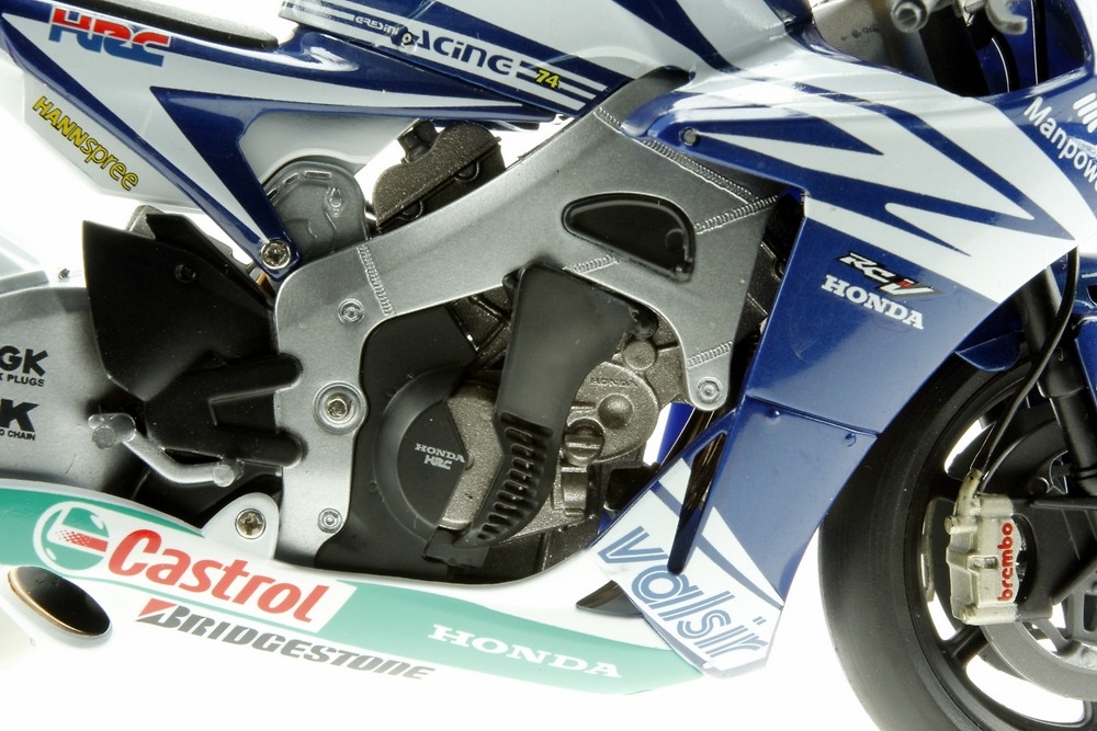 Honda RC212V nº 24 Toni Elias (2007) Altaya MC37 1/12 