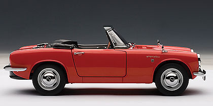 Honda S800 Roadster (1966) Autoart 73276 1:18 