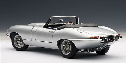 Jaguar E-Type 3.8 Roadster Serie I (1961) Autoart 73602 1/18 