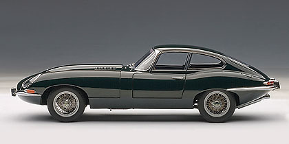 Jaguar E-Type Coupé 3.8 Serie I (1961) Autoart 1/18 Verde Oscuro 