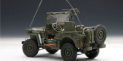 Jeep Willys con accesorios (1944) Autoart 74006 1/18 