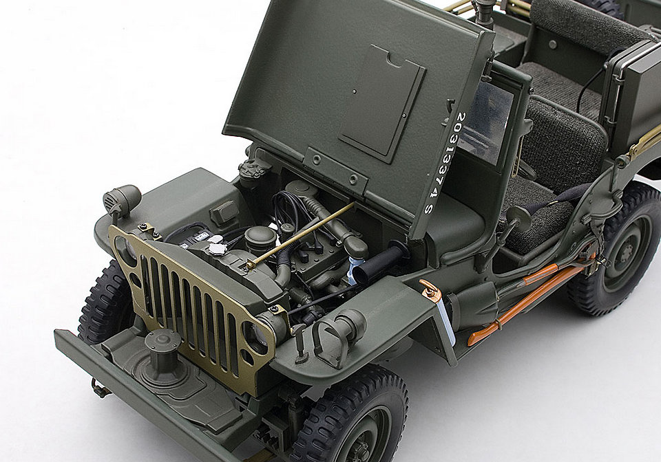 Jeep Willys con remolque (1945) Autoart 74016 1:18 