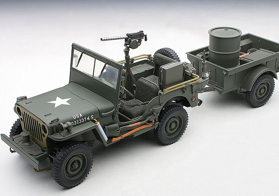 Jeep Willys con remolque (1945) Autoart 74016 1:18 