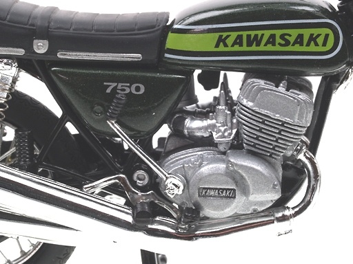 Kawasaki 750 H2 (1972) Solido 1/18 