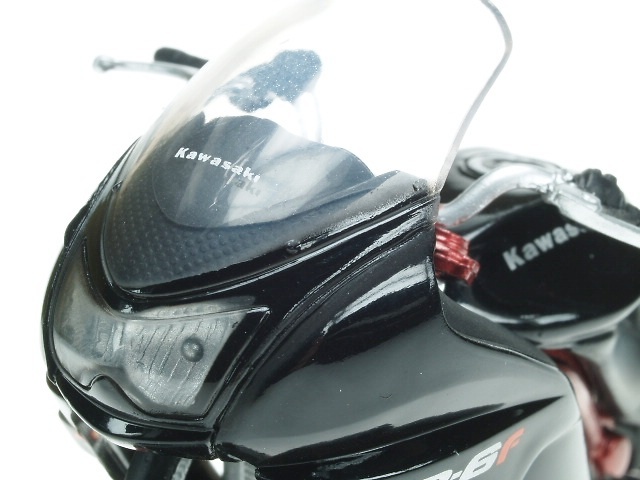 Kawasaki ER-6F (2005) Solido 1/18 
