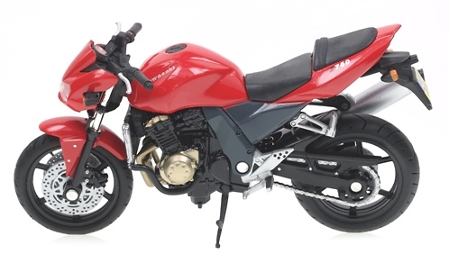 Kawasaki Z750 Solido 84024 1/18 