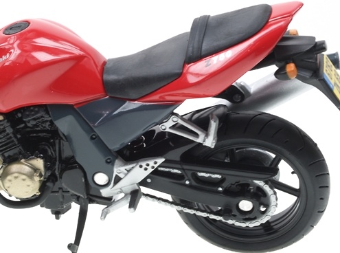 Kawasaki Z750 Solido 84024 1/18 