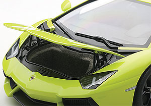 Lamborghini Aventador LP700-4 (2011) Autoart 74668 1/18 