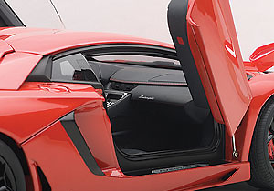 Lamborghini Aventador LP700-4 (2011) Autoart 74669 1/18 