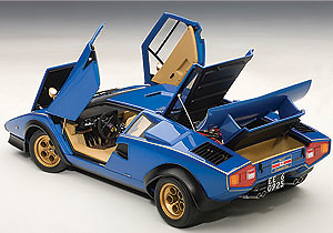 Lamborghini Countach LP500S Walter Wolf Edition (1974) Autoart 74652 1:18 