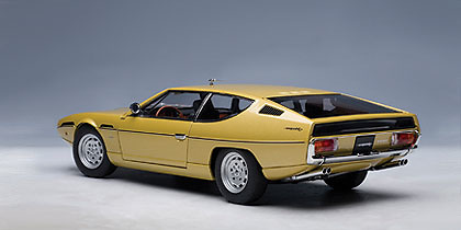 Autoart 74504 Lamborghini Espada (1968) Autoart 1/18 Color Oro Metalizado