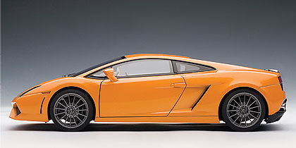 Lamborghini Gallardo LP550-2 Valentino Balboni (2009) Autoart 1/18 Naranja 