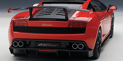 Lamborghini Gallardo LP570 Super Trofeo Stradale (2011) Autoart 74691 1:18 