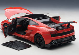 Lamborghini Gallardo LP570 Super Trofeo Stradale (2011) Autoart 74691 1:18 