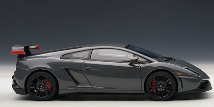 Lamborghini Gallardo LP570 Super Trofeo Stradale (2011) Autoart 74692 1:18 
