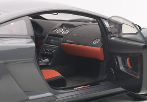 Lamborghini Gallardo LP570 Super Trofeo Stradale (2011) Autoart 74692 1:18 