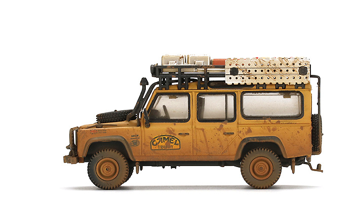 Land Rover Defender 110 Ganador Camel Trophy versión con barro (1989) TSM MGT00221-R 1/64 
