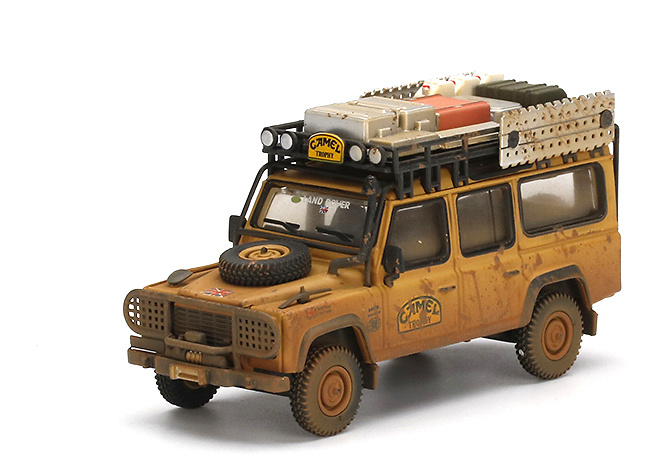 Land Rover Defender 110 Ganador Camel Trophy versión con barro (1989) TSM MGT00221-R 1/64 