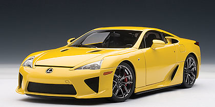 Lexus LFA (YELLOW) Autoart 1:18 