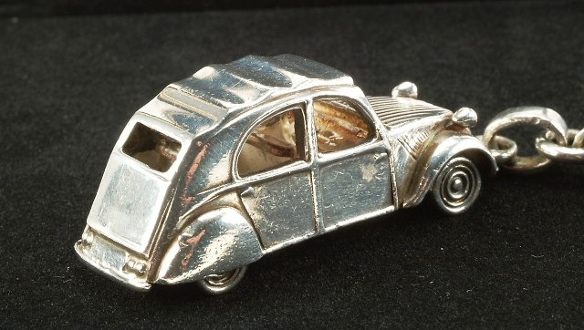 Llavero Citroen 2CV Plata de 1ª Ley 