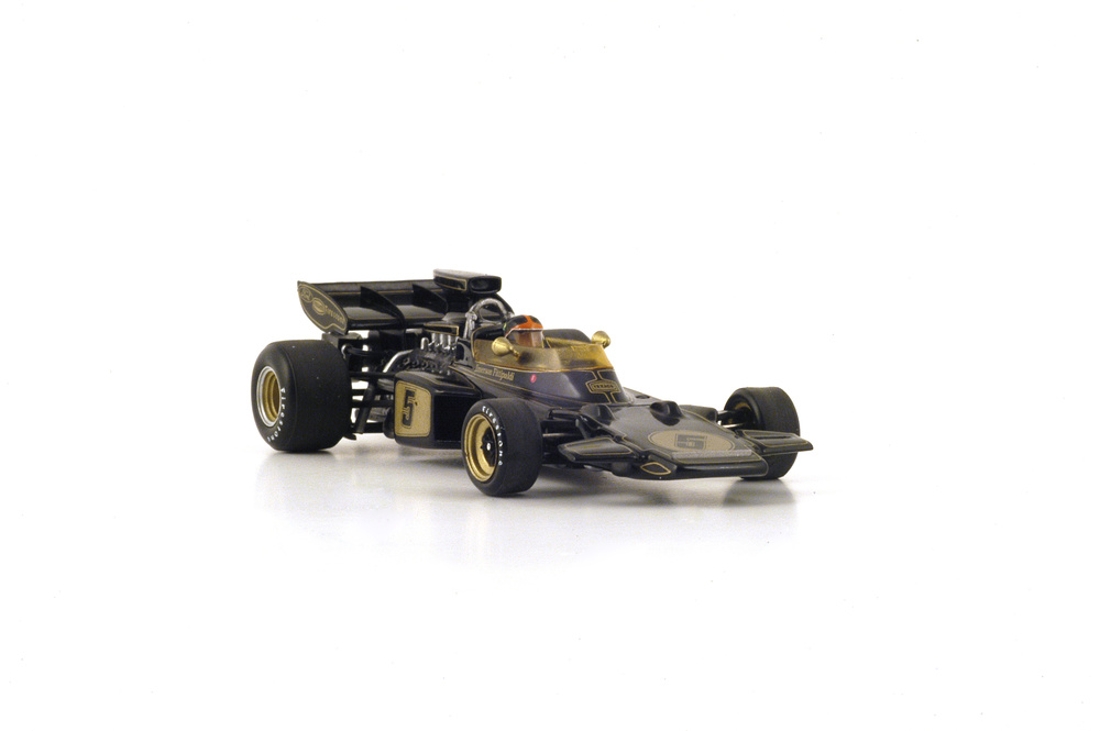 Lotus 72D 