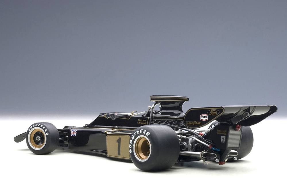 Lotus 72E nº 1 Emerson Fittipaldi (1973) Autoart 87327 1/18 