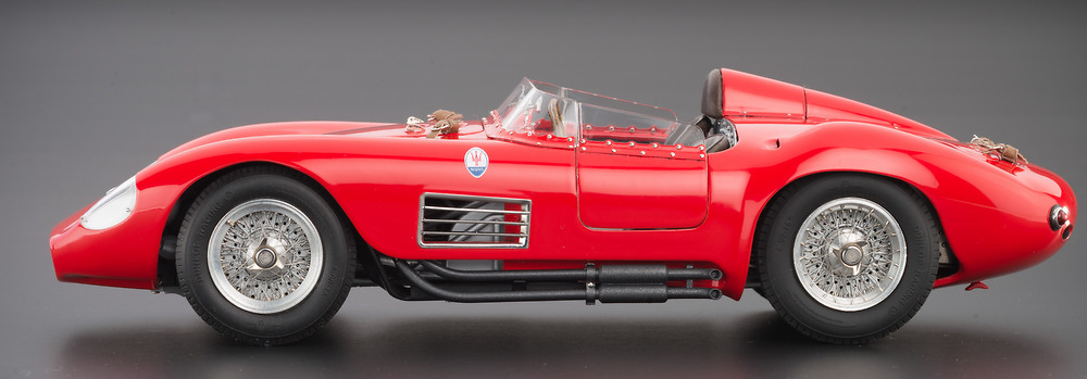 Maserati 300S (1956) CMC M105 1:18 