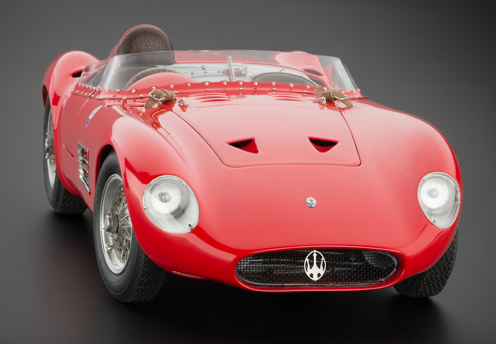 Maserati 300S (1956) CMC M105 1:18 