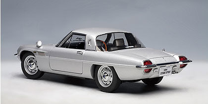 Mazda Cosmo Sport (1967) Autoart 75933 1/18 