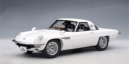 Mazda Cosmo Sport (1967) Autoart 1/18 Blanco 