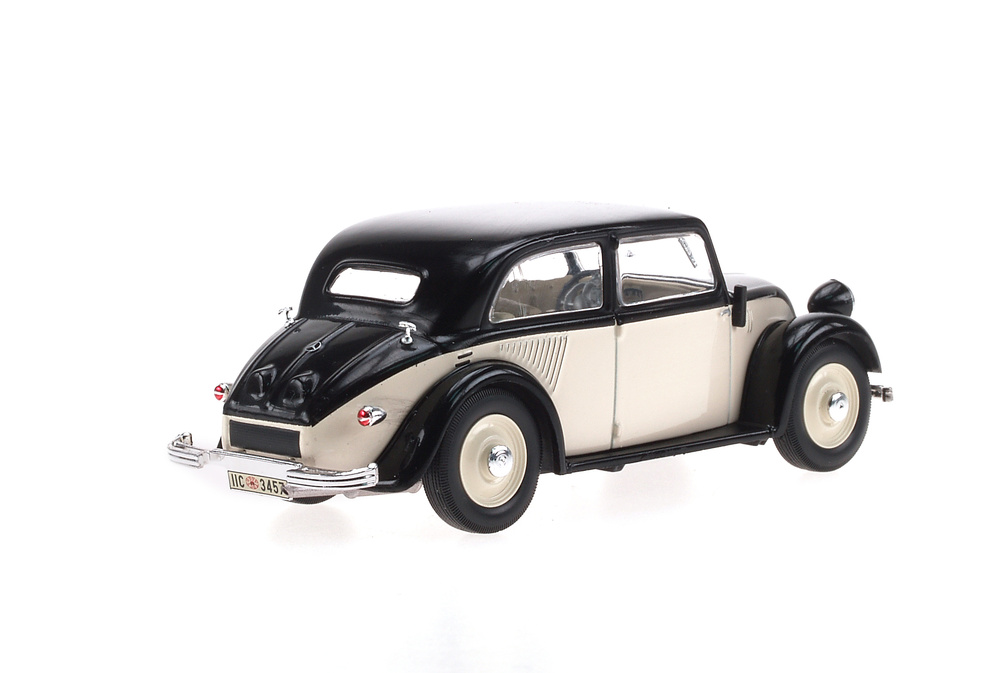 Mercedes 130 -W23- (1934) White Box WB078 1:43 