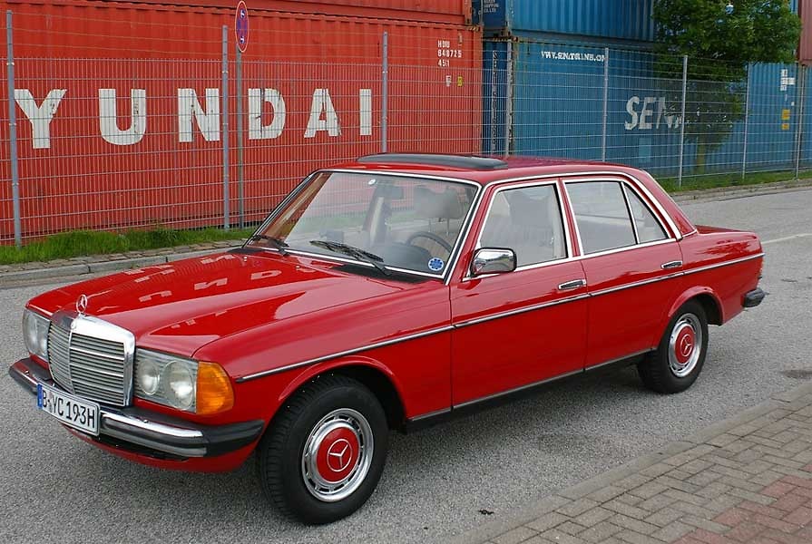 Mercedes 200 -W123- (1982) Norev 183714 1/18 
