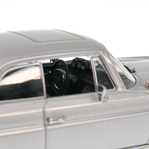 Mercedes Benz 280 SE Coupé -W111- (1970) Minichamps 400038120 1/43 