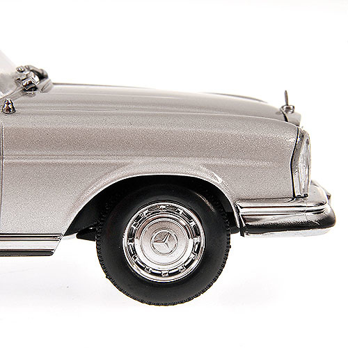 Mercedes Benz 280 SE Coupé -W111- (1970) Minichamps 400038120 1/43 