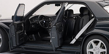 Autoart 76131 Mercedes Benz 190E 2.5-16V Evolution 2 -W201- (1990) Autoart 1:18 color negro metalizado