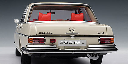 Mercedes Benz 300 SEL 6.3 -W109- (1970) Autoart 1/18 