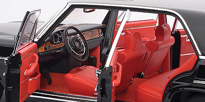 Mercedes Benz 300 SEL 6.3 -W109- (1970) Autoart 1/18 