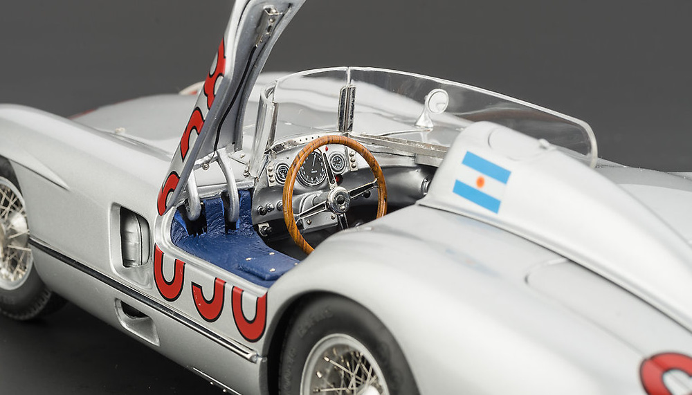 Mercedes Benz 300 SLR 
