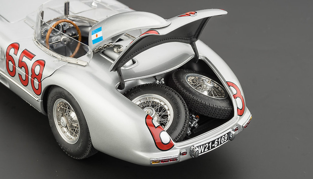 Mercedes Benz 300 SLR 