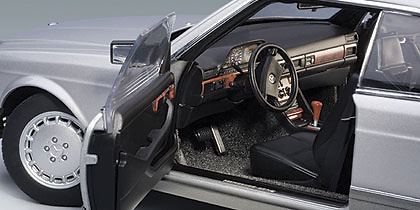 Mercedes Benz 500 SEC (W126) Coupé (1986) Autoart 1/18 