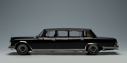 Mercedes Benz 600 LWB -W100- Pullman (1965) Autoart 76197 1/18 