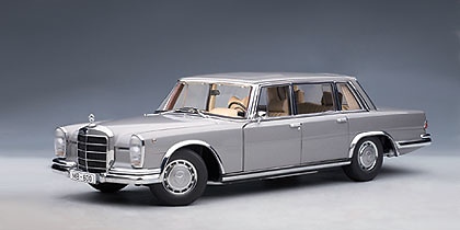 Mercedes Benz 600 SWB -W100- (1964) Autoart 1/18 