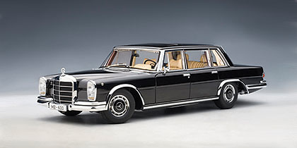 Mercedes Benz 600 SWB -W100- (1964) Autoart 76191 1/18 Negro 
