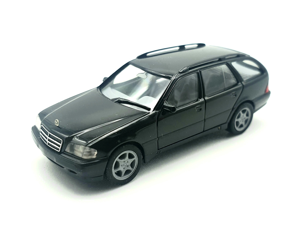 Mercedes Benz C220 -W202- (1993) Herpa 031400 1/87 