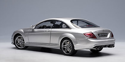 Autoart 76168 Mercedes Benz Clase CL 63 AMG -W216- (2007) Autoart 1/18 Color Gris Metalizado