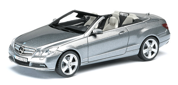 Mercedes Benz Clase E Cabriolet -C207- (2010) Schuco 1/43 Gris Metalizado 